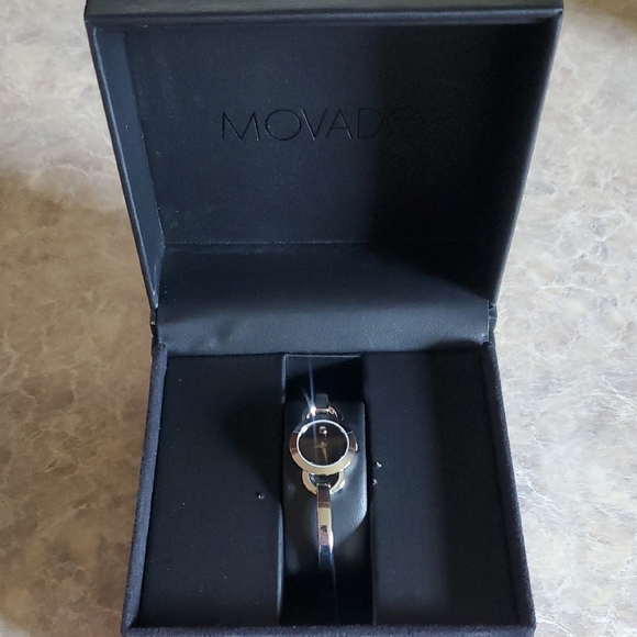 Movado BRAND NEW Bella Bangle Black Dial with Silver Accents Watch - Picture 1 of 6